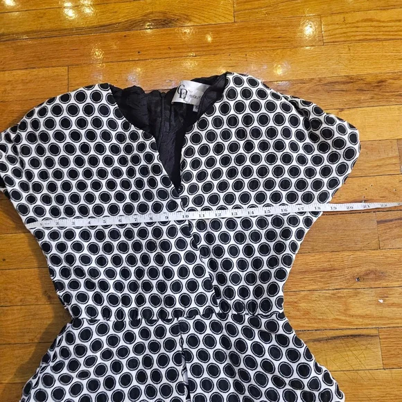 VTG Christian Dior Black & White Polka Dot Peplum Dress Size 6 - Picture 3 of 8